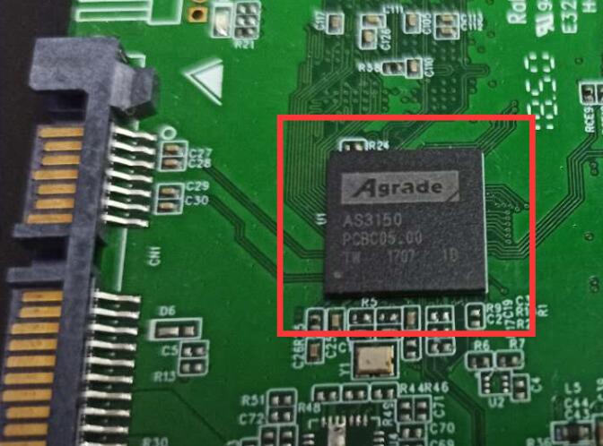 我們如何選擇一款好的工業級固態硬盤？